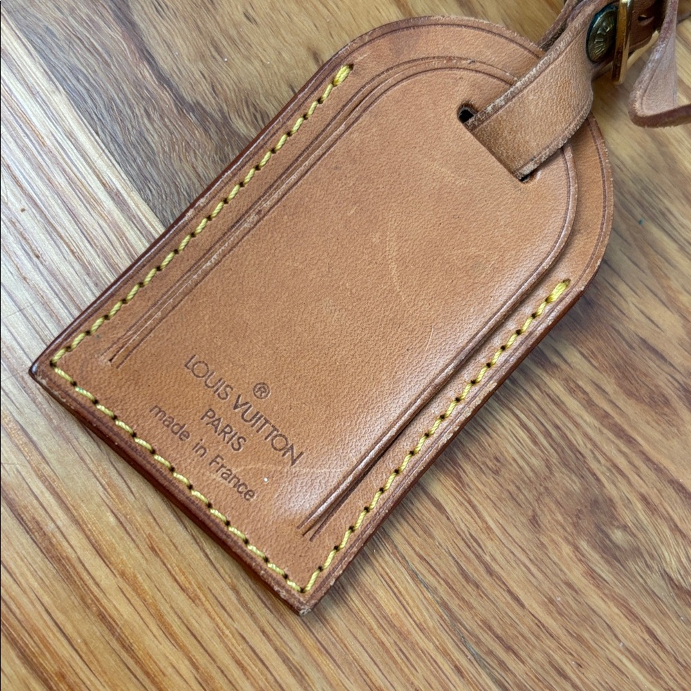 Louis Vuitton Luggage Tag & Key - Picture 2 of 8